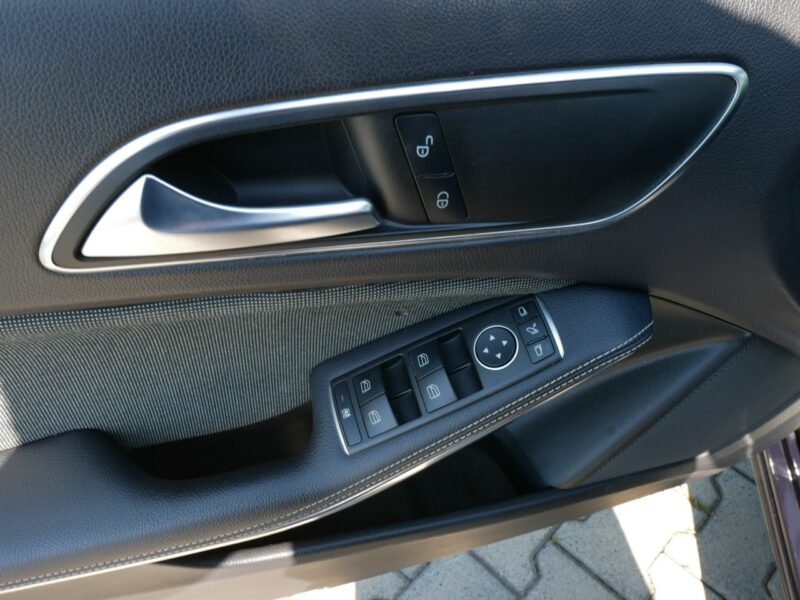 Mercedes A 180 1.6 122KM [Eu6] -Navi -Grzane fotele -Euro 6 -Zobacz W176 (2012-)