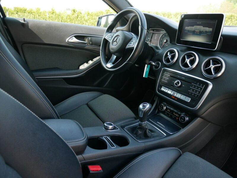 Mercedes A 180 1.6 122KM [Eu6] -Navi -Grzane fotele -Euro 6 -Zobacz W176 (2012-)