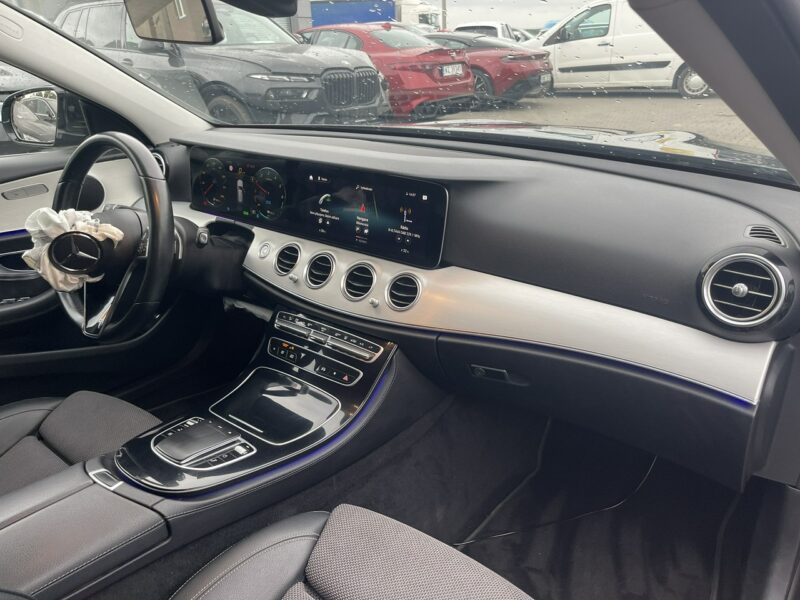 Mercedes E 300 E300DE Plug-In Kamera Podgrzewanie Skóra 306KM W213 (2016-)