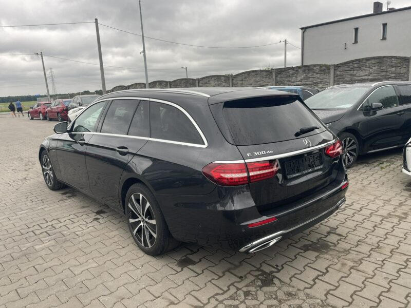 Mercedes E 300 E300DE Plug-In Kamera Podgrzewanie Skóra 306KM W213 (2016-)