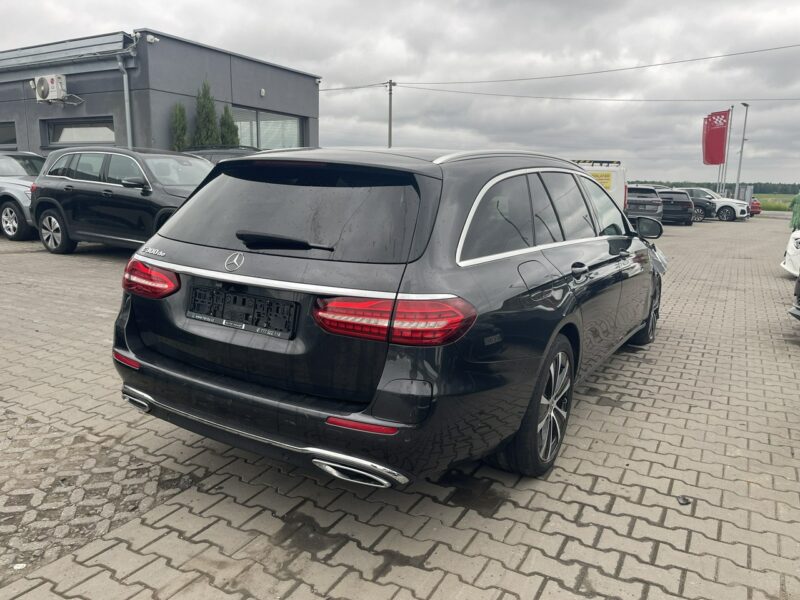 Mercedes E 300 E300DE Plug-In Kamera Podgrzewanie Skóra 306KM W213 (2016-)