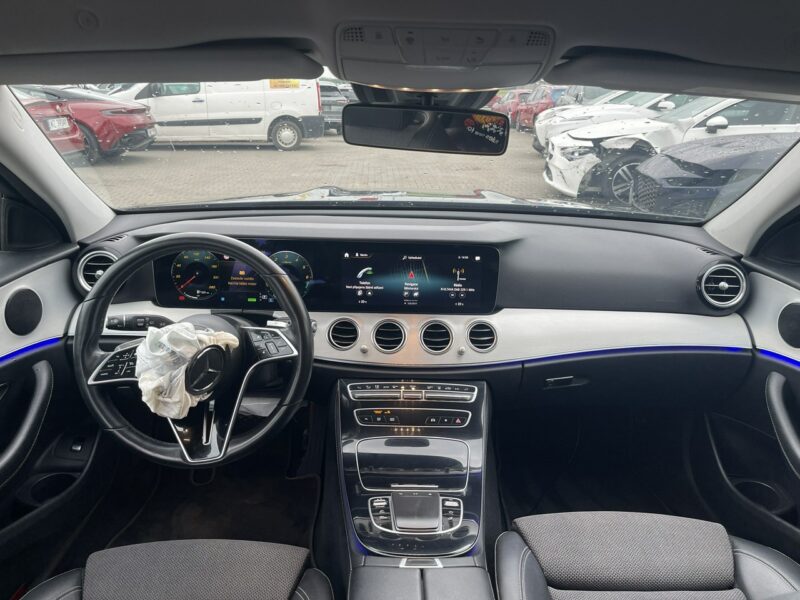 Mercedes E 300 E300DE Plug-In Kamera Podgrzewanie Skóra 306KM W213 (2016-)