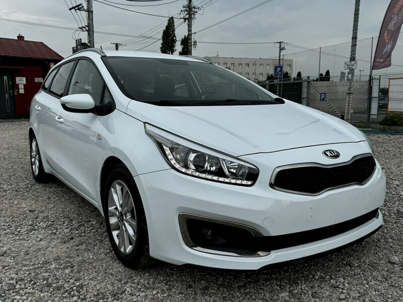 Kia Cee'd LIFT Navi Gwarancja II (2012-)