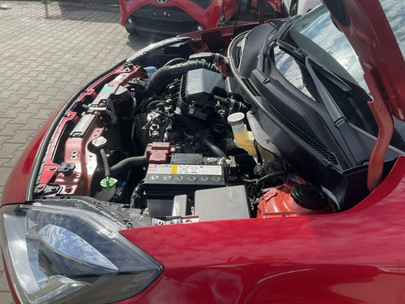 Suzuki Swift 4x4 Klimatyzacja Cujniki parkowania mHEV VI (2017-)