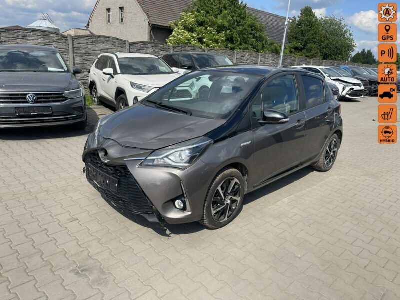 Toyota Yaris Selection Hybryda Automat Klimatronik Kamera 100KM III (2011-2019)
