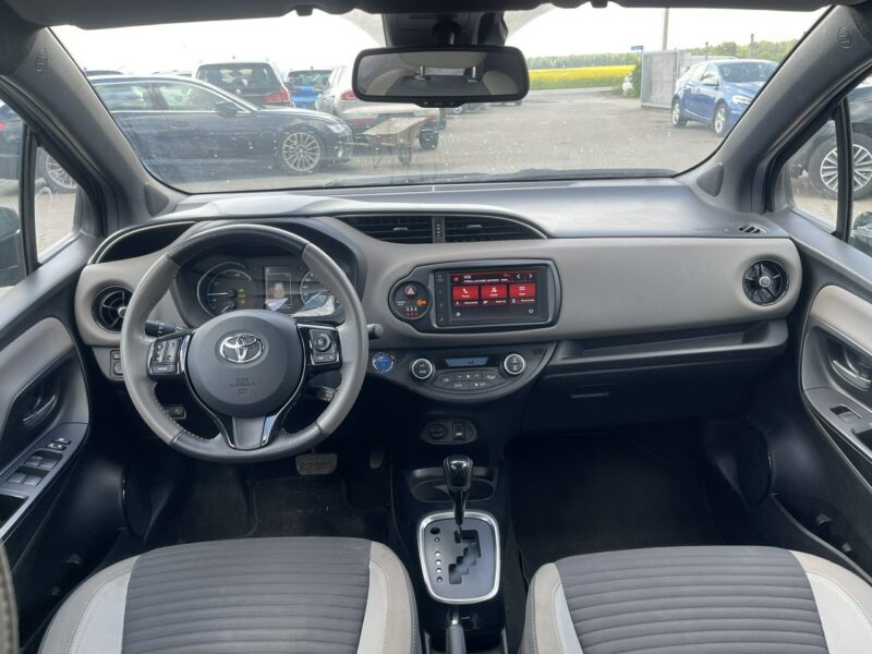 Toyota Yaris Selection Hybryda Automat Klimatronik Kamera 100KM III (2011-2019)