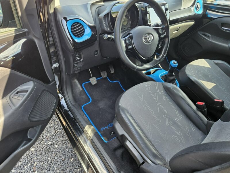 Toyota Aygo Toyota Aygo Prime X-Treme Klimatyzacja / Tempomat / Kamera II (2014-)