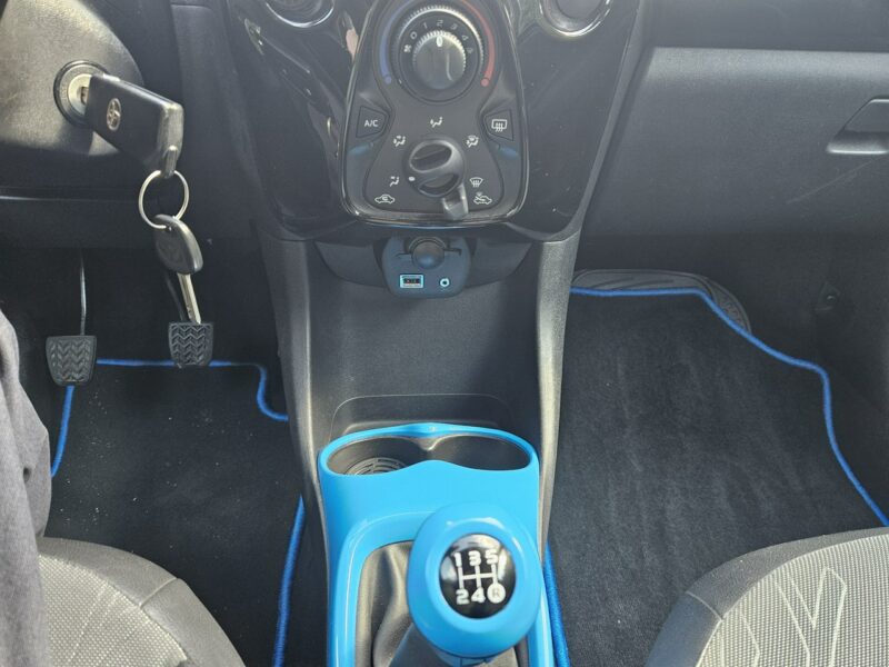 Toyota Aygo Toyota Aygo Prime X-Treme Klimatyzacja / Tempomat / Kamera II (2014-)
