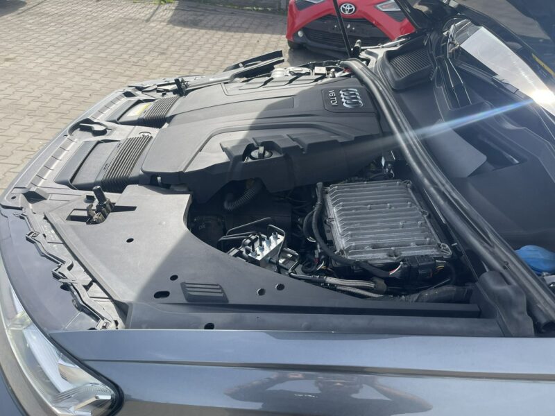 Audi Q7 S-line Quattro Kamera Podgrzewanie Pneumatyka Hak III (2015-)