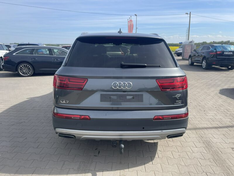 Audi Q7 S-line Quattro Kamera Podgrzewanie Pneumatyka Hak III (2015-)