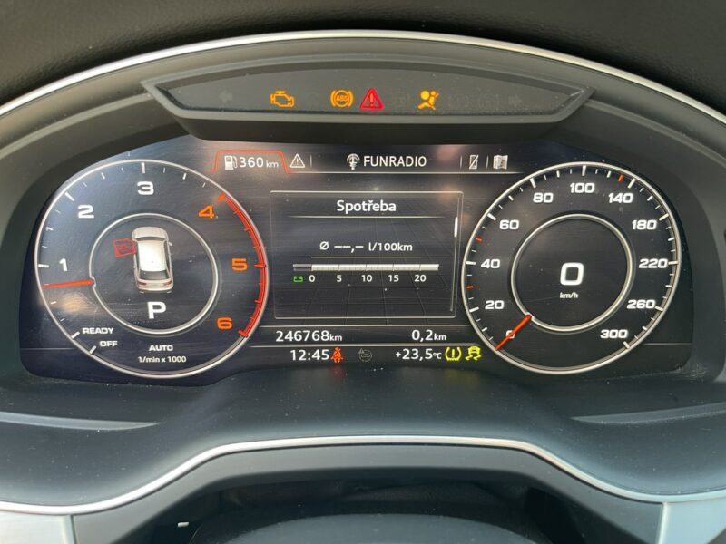 Audi Q7 S-line Quattro Kamera Podgrzewanie Pneumatyka Hak III (2015-)
