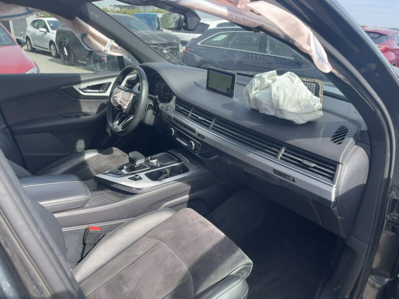 Audi Q7 S-line Quattro Kamera Podgrzewanie Pneumatyka Hak III (2015-)