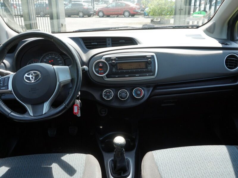 Toyota Yaris Polski salon super i stan. Gwarancja III (2011-2019)