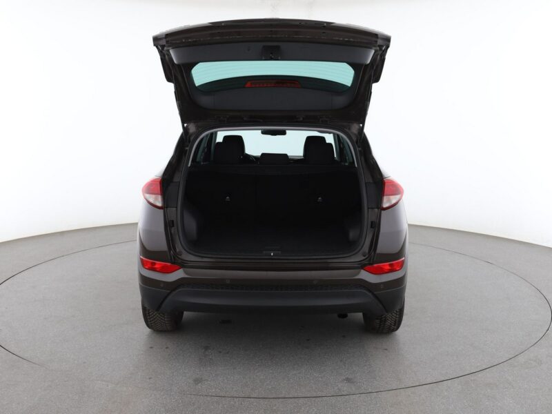 Hyundai Tucson navi klima auto grzane fotele kamera i czujniki parkowania III (2015-2020)