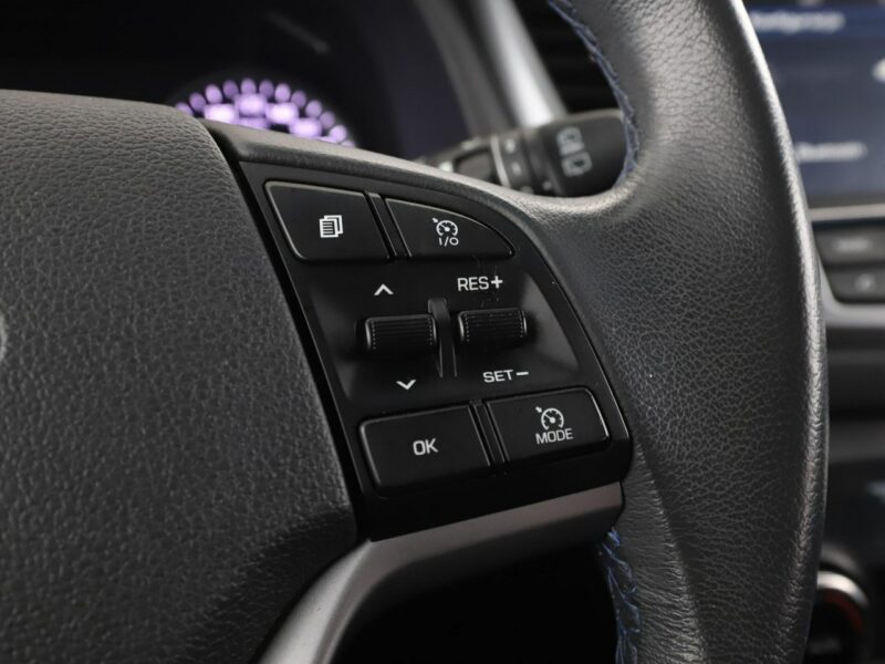 Hyundai Tucson navi klima auto grzane fotele kamera i czujniki parkowania III (2015-2020)