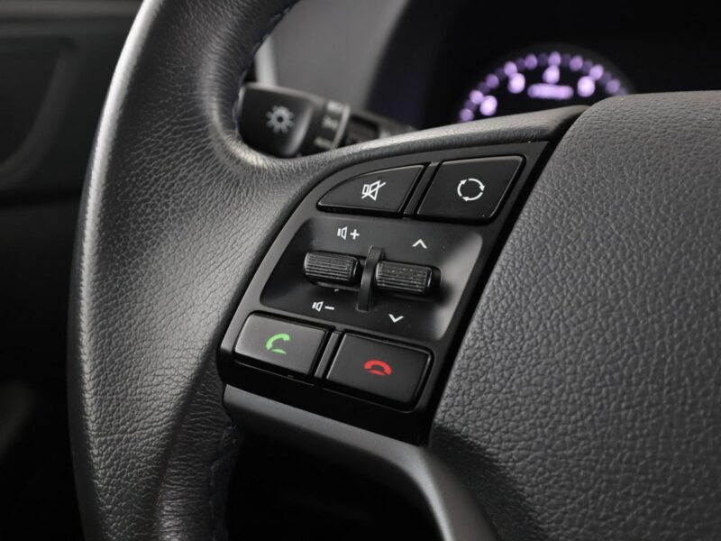Hyundai Tucson navi klima auto grzane fotele kamera i czujniki parkowania III (2015-2020)