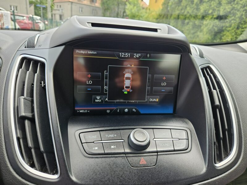 Ford C-Max 1 właściciel / Nawigacja / Kamera / Podgrzewane fotele / Tempomat II (2010-)