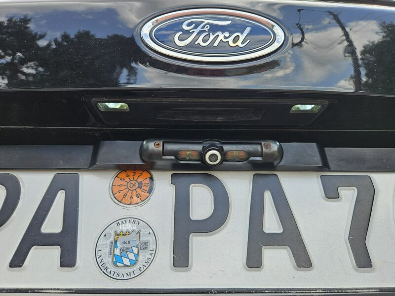 Ford C-Max 1 właściciel / Nawigacja / Kamera / Podgrzewane fotele / Tempomat II (2010-)