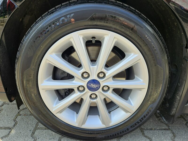 Ford C-Max 1 właściciel / Nawigacja / Kamera / Podgrzewane fotele / Tempomat II (2010-)