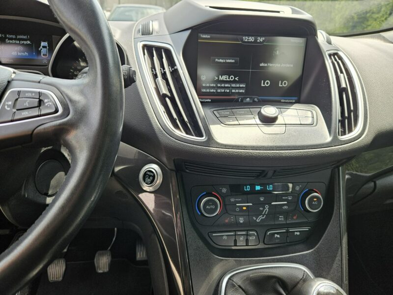 Ford C-Max 1 właściciel / Nawigacja / Kamera / Podgrzewane fotele / Tempomat II (2010-)