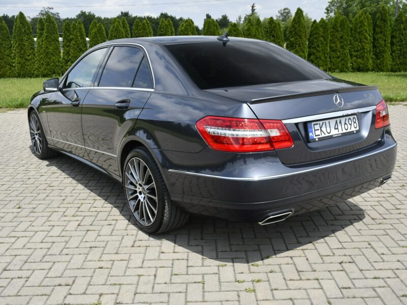 Mercedes E 220 2,2cdi Serwis.Klimatr 2 str.DVD.Skóry.Kam.Cof.Asystent Parkowania.Ledy W212 (2009-)