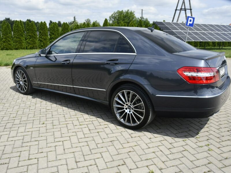 Mercedes E 220 2,2cdi Serwis.Klimatr 2 str.DVD.Skóry.Kam.Cof.Asystent Parkowania.Ledy W212 (2009-)