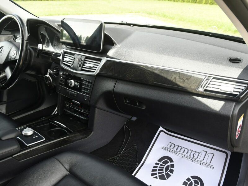 Mercedes E 220 2,2cdi Serwis.Klimatr 2 str.DVD.Skóry.Kam.Cof.Asystent Parkowania.Ledy W212 (2009-)