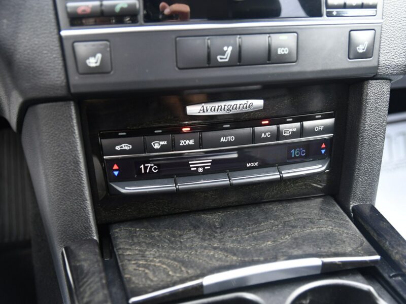 Mercedes E 220 2,2cdi Serwis.Klimatr 2 str.DVD.Skóry.Kam.Cof.Asystent Parkowania.Ledy W212 (2009-)