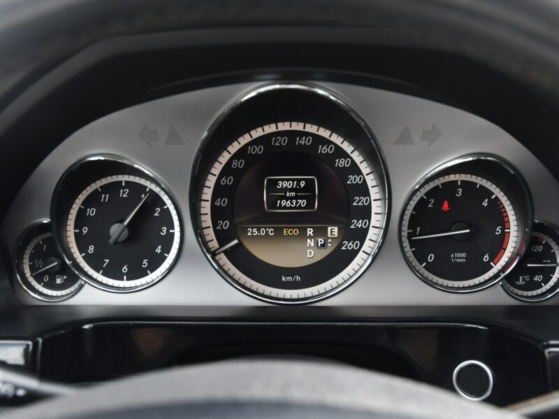 Mercedes E 220 2,2cdi Serwis.Klimatr 2 str.DVD.Skóry.Kam.Cof.Asystent Parkowania.Ledy W212 (2009-)