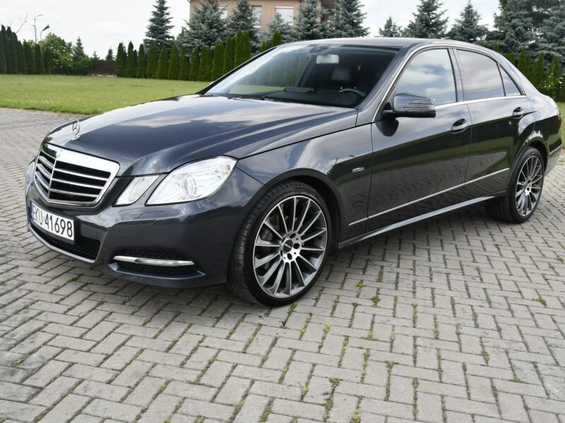 Mercedes E 220 2,2cdi Serwis.Klimatr 2 str.DVD.Skóry.Kam.Cof.Asystent Parkowania.Ledy W212 (2009-)