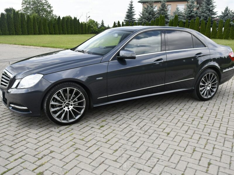 Mercedes E 220 2,2cdi Serwis.Klimatr 2 str.DVD.Skóry.Kam.Cof.Asystent Parkowania.Ledy W212 (2009-)