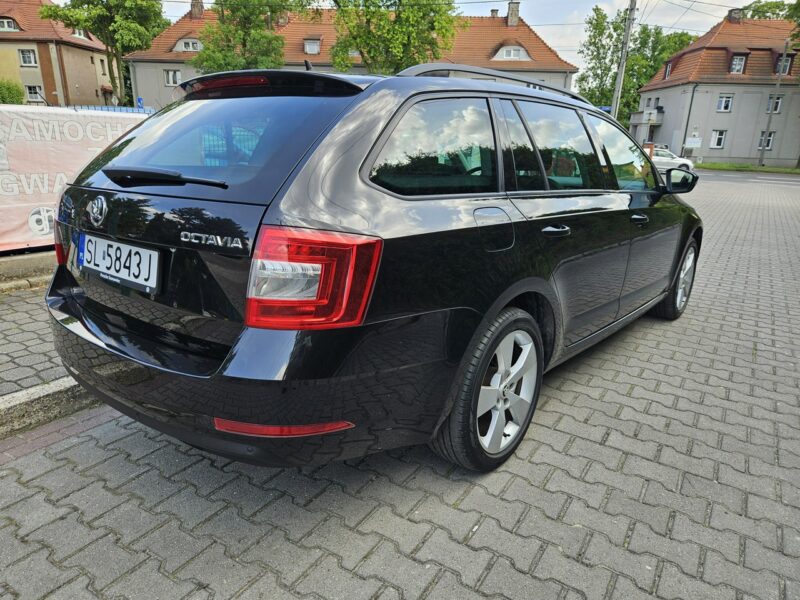 Škoda Octavia Automat DSG / Nawigacja / Podgrzewane fotele / Tempomat / itp III (2013-)