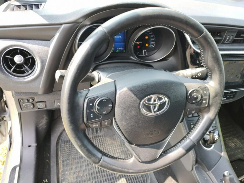 Toyota Auris II (2012-)