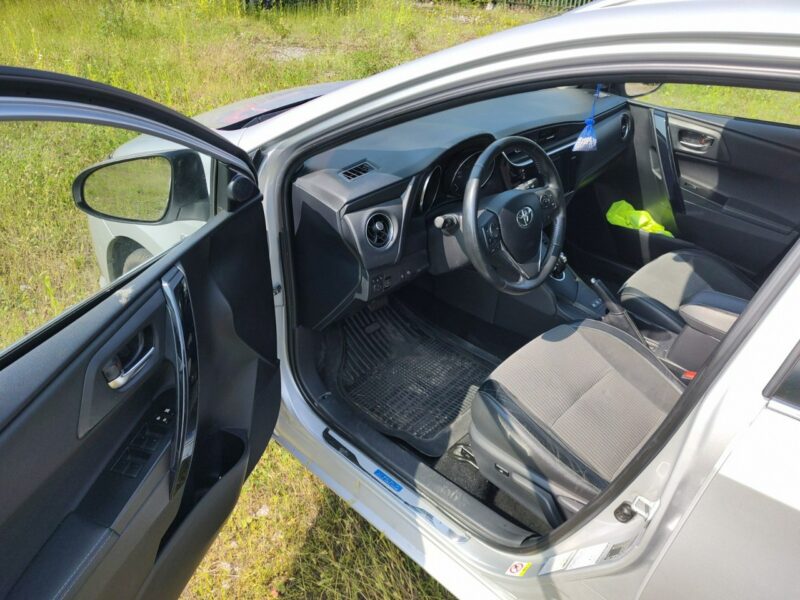 Toyota Auris II (2012-)