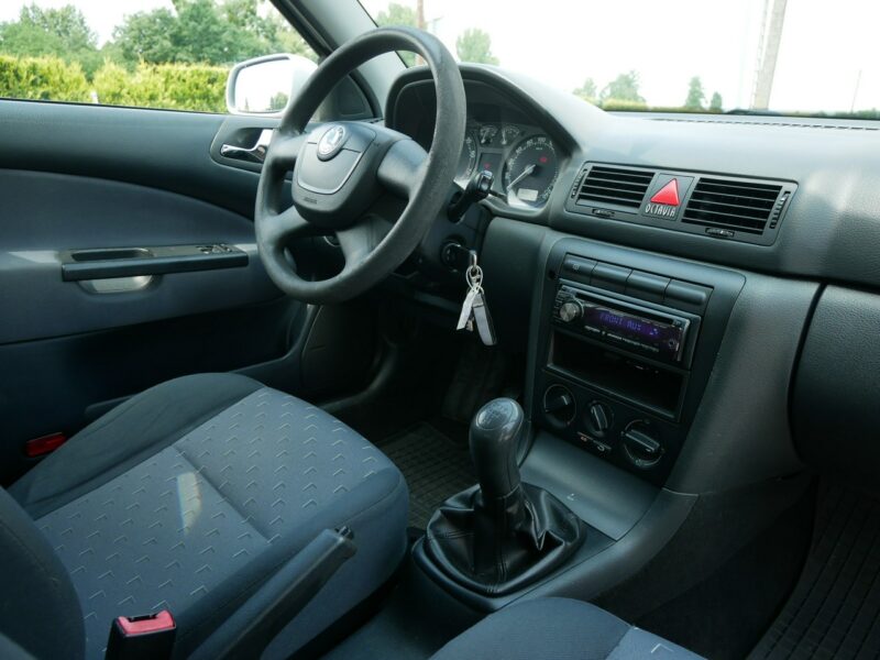 Škoda Octavia 1.6MPI 102KM [Eu5] Kombi -1 Właśc -Kraj -Nowy rozrząd -VAT 23% I (1996-2011)