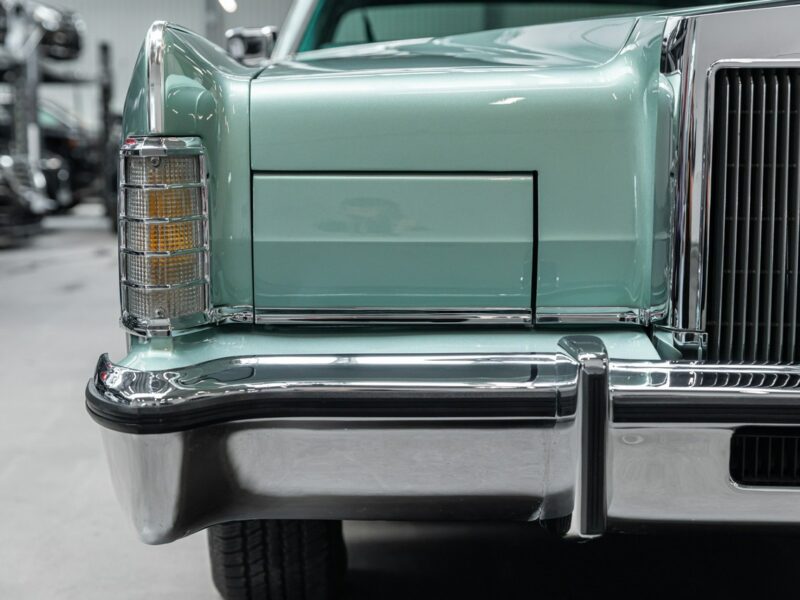 Lincoln Continental Town Coupe, Stan kolekcjonerski, Jak nowy VII (1982-1987)