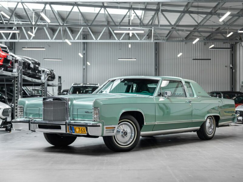 Lincoln Continental Town Coupe, Stan kolekcjonerski, Jak nowy VII (1982-1987)