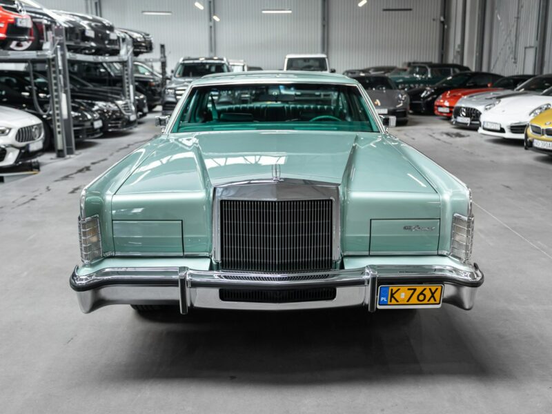 Lincoln Continental Town Coupe, Stan kolekcjonerski, Jak nowy VII (1982-1987)