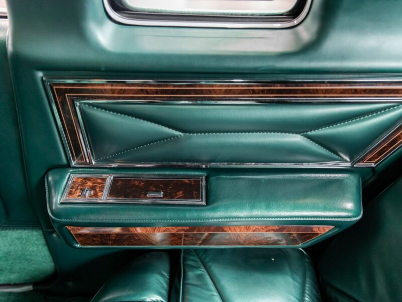 Lincoln Continental Town Coupe, Stan kolekcjonerski, Jak nowy VII (1982-1987)