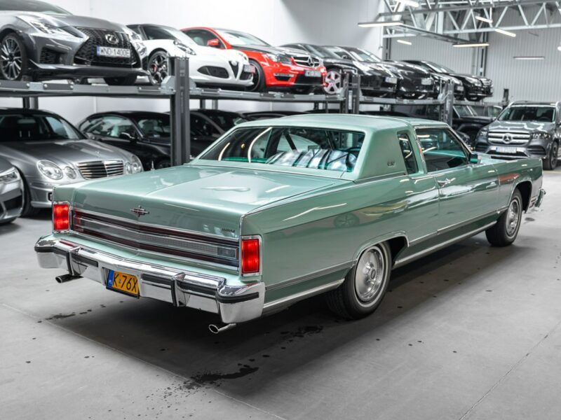 Lincoln Continental Town Coupe, Stan kolekcjonerski, Jak nowy VII (1982-1987)