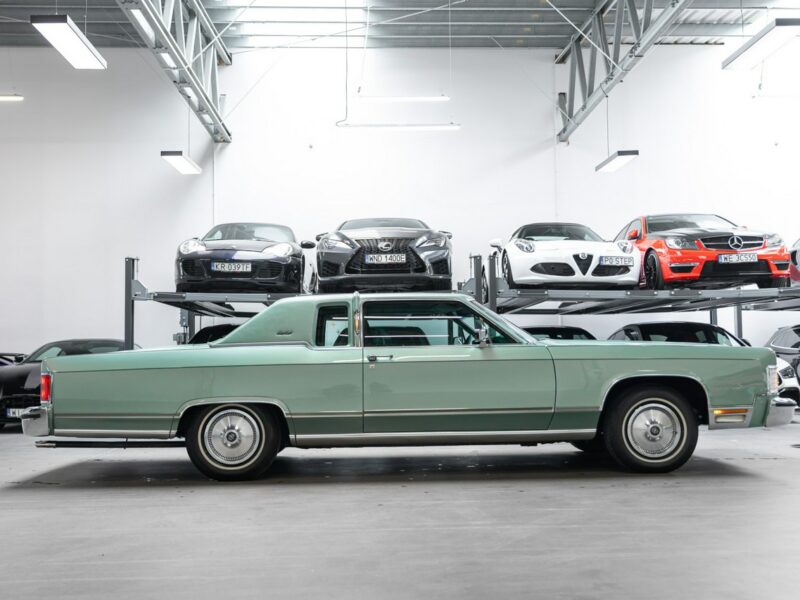Lincoln Continental Town Coupe, Stan kolekcjonerski, Jak nowy VII (1982-1987)