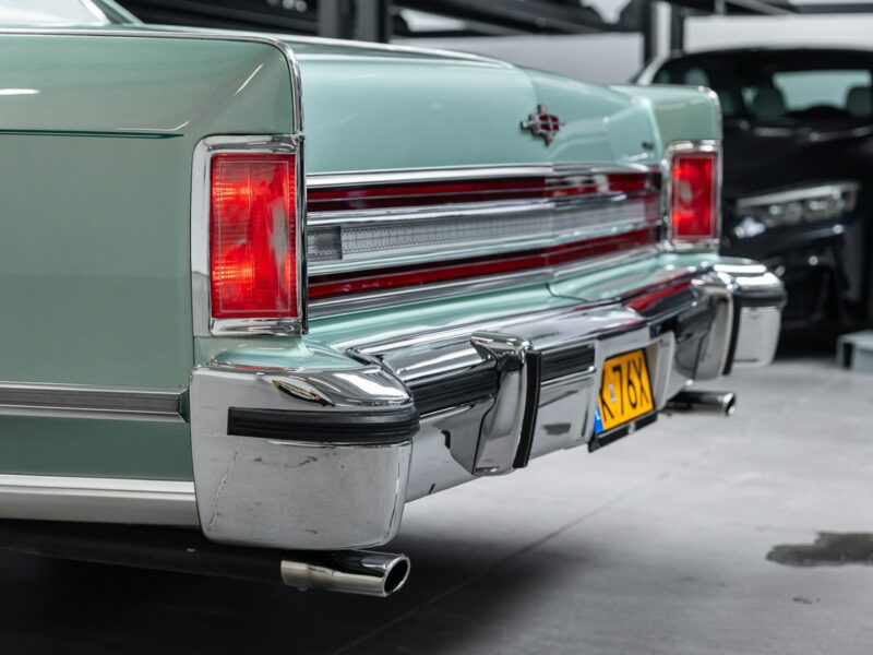 Lincoln Continental Town Coupe, Stan kolekcjonerski, Jak nowy VII (1982-1987)