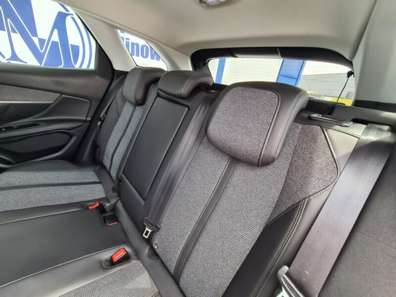 Peugeot 3008 Navi Kamera FullLed 2xPDC Wolne Ręce Półskóry Klimatronik Asystent Alu II (2016-)
