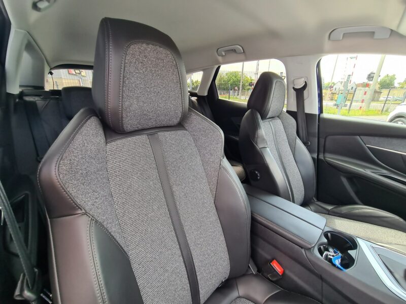 Peugeot 3008 Navi Kamera FullLed 2xPDC Wolne Ręce Półskóry Klimatronik Asystent Alu II (2016-)