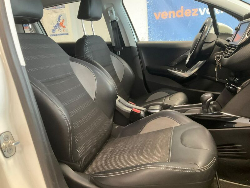 Peugeot 2008 Automat, kamera, tempomat, nawigacja dotykowa, klimatronik, isofix I (2013-2019)
