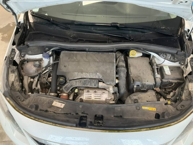 Peugeot 2008 Automat, kamera, tempomat, nawigacja dotykowa, klimatronik, isofix I (2013-2019)