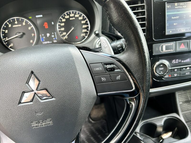 Mitsubishi Outlander 4x4, PL Salon, 7-dmio Osobowy, LED, Klimatyzacja, Tempomat, Bluetooth III (2012-)