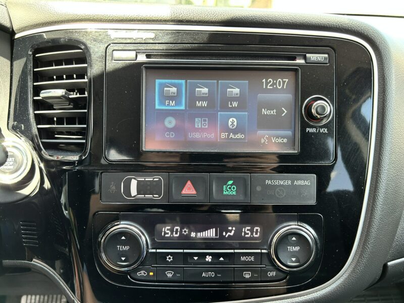 Mitsubishi Outlander 4x4, PL Salon, 7-dmio Osobowy, LED, Klimatyzacja, Tempomat, Bluetooth III (2012-)