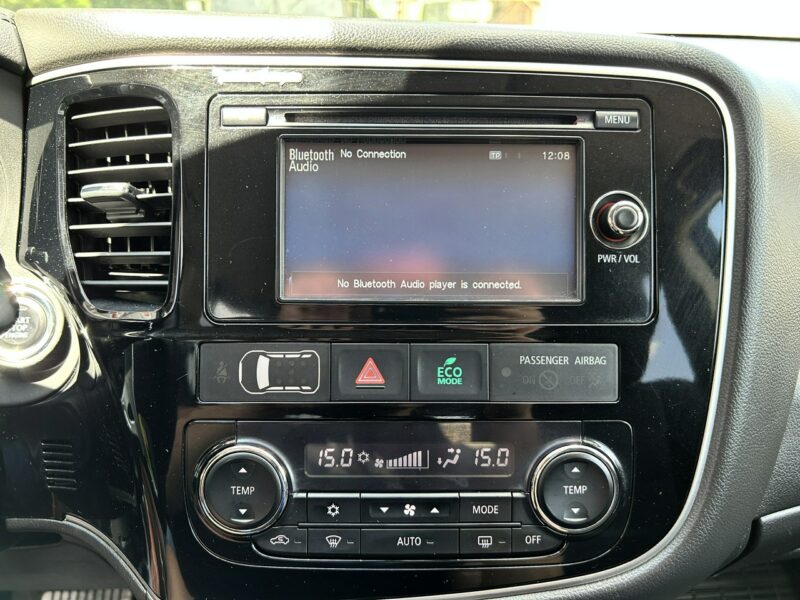Mitsubishi Outlander 4x4, PL Salon, 7-dmio Osobowy, LED, Klimatyzacja, Tempomat, Bluetooth III (2012-)