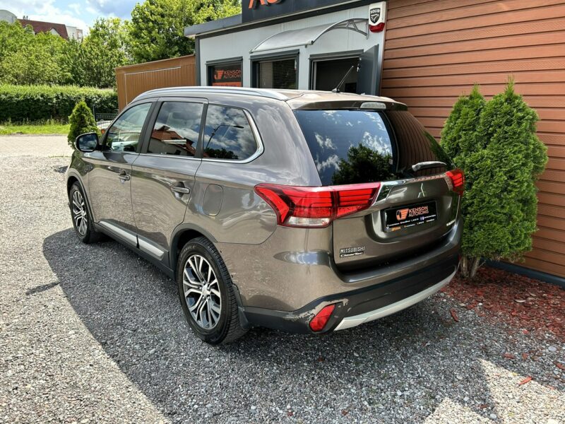 Mitsubishi Outlander 4x4, PL Salon, 7-dmio Osobowy, LED, Klimatyzacja, Tempomat, Bluetooth III (2012-)